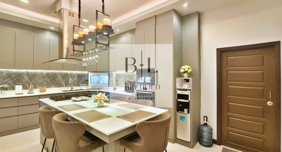 Haus zum Kauf mit 4 Zimmer in Bang Lamung, Chonburi