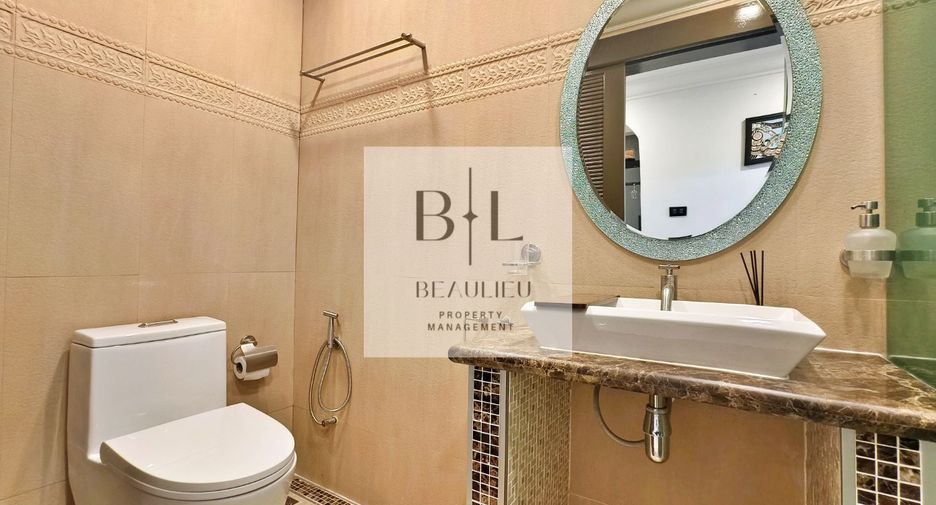 Haus zum Kauf mit 4 Zimmer in Bang Lamung, Chonburi