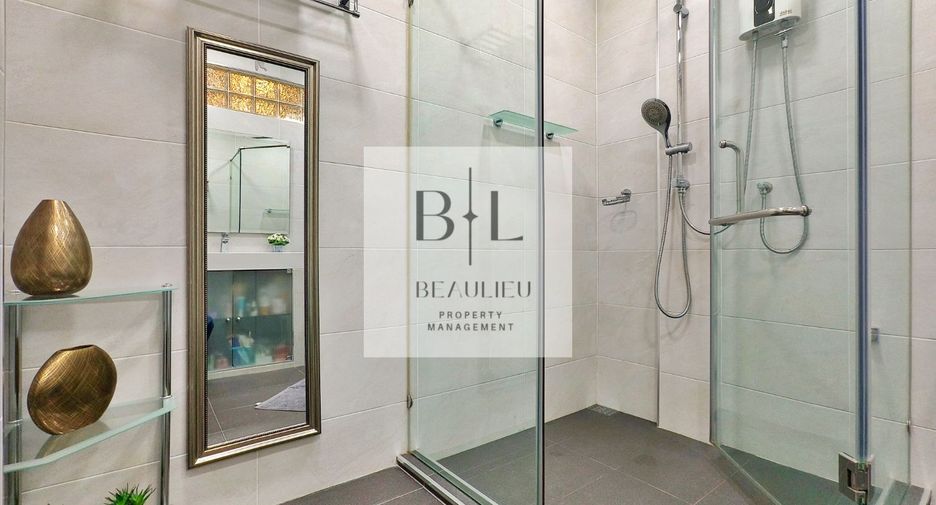 Haus zum Kauf mit 4 Zimmer in Bang Lamung, Chonburi