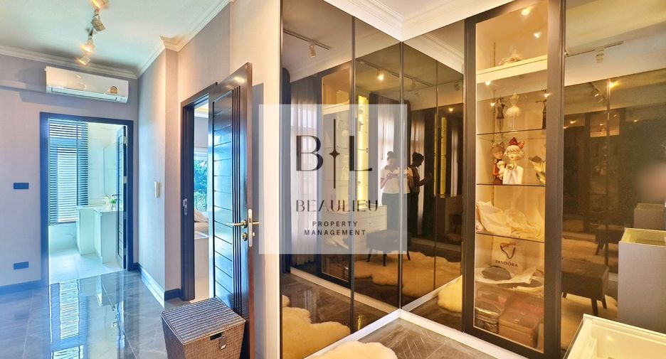 Haus zum Kauf mit 4 Zimmer in Bang Lamung, Chonburi