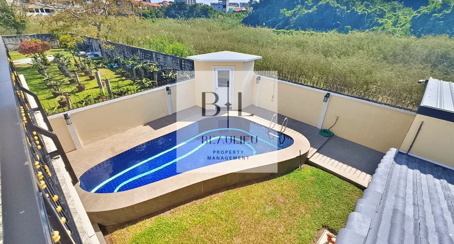 Haus zum Kauf mit 4 Zimmer in Bang Lamung, Chonburi
