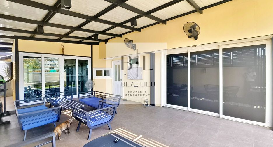 Haus zum Kauf mit 4 Zimmer in Bang Lamung, Chonburi