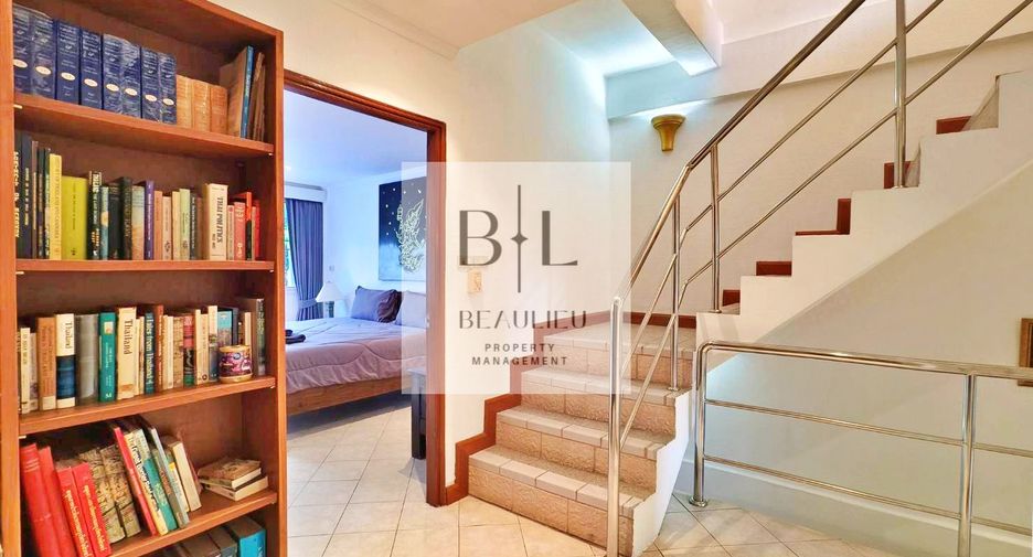 For sale 3 bedrooms townhouse in Bang Lamung, Chonburi