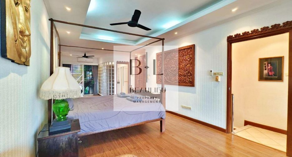 For sale 3 bedrooms townhouse in Bang Lamung, Chonburi