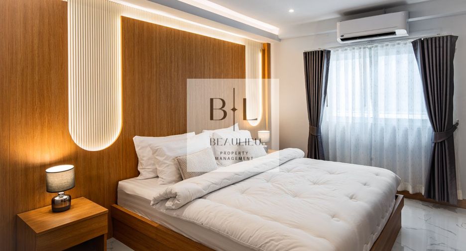 For sale 4 bedrooms house in Bang Lamung, Chonburi