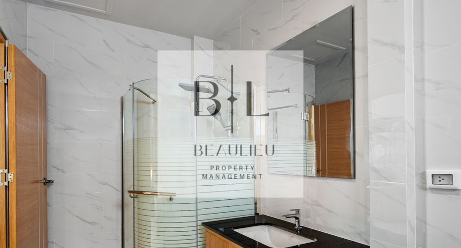 For sale 4 bedrooms house in Bang Lamung, Chonburi