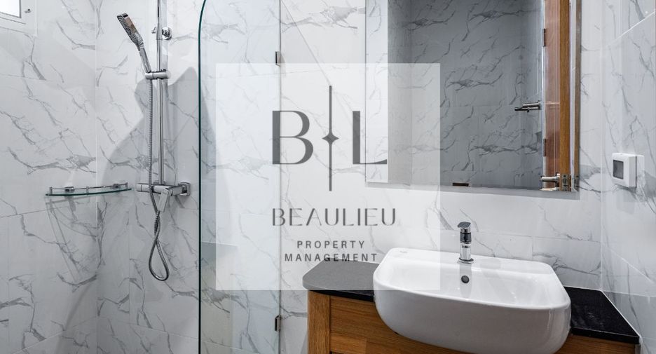 For sale 4 bedrooms house in Bang Lamung, Chonburi