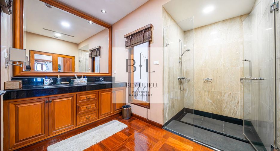 Haus zum Kauf mit 3 Zimmer in Sattahip, Chonburi
