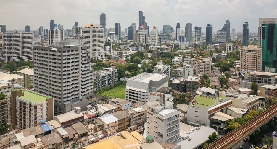 出售 222 卧室 公寓 在 Khlong Toei, 曼谷