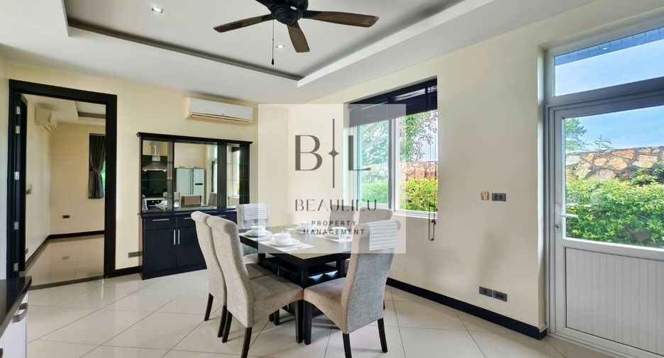 Casa en venta de 4 habitaciones en Bang Lamung, Chonburi