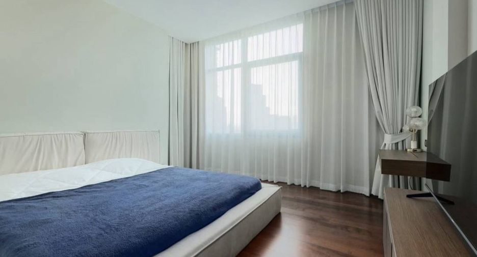 For rent and for sale 3 bedrooms condo in Khlong Toei, Bangkok