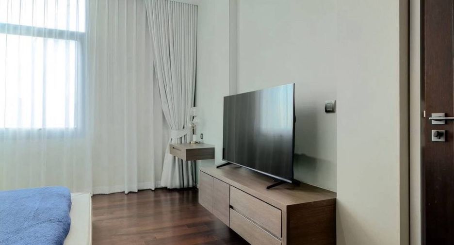 For rent and for sale 3 bedrooms condo in Khlong Toei, Bangkok