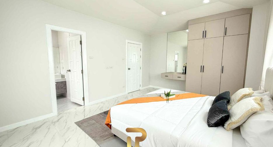 For sale 4 bedrooms villa in Bang Lamung, Chonburi