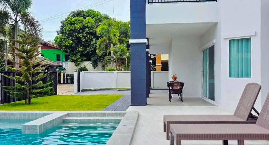For sale 4 bedrooms villa in Bang Lamung, Chonburi