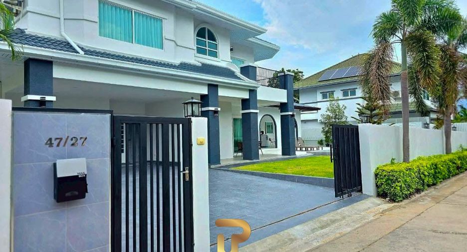 For sale 4 bedrooms villa in Bang Lamung, Chonburi