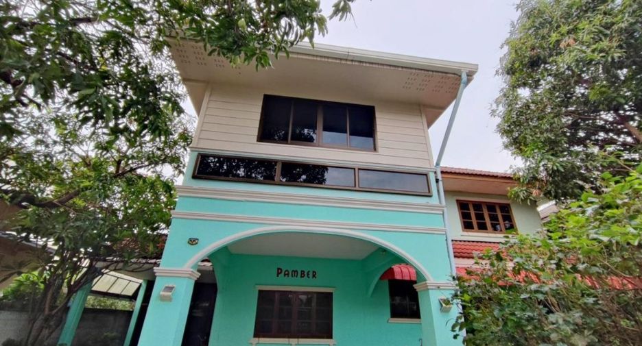 For sale 5 bedrooms house in Bang Phlat, Bangkok