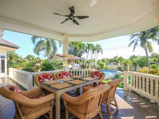 For sale 4 bedrooms villa in Hua Hin, Prachuap Khiri Khan