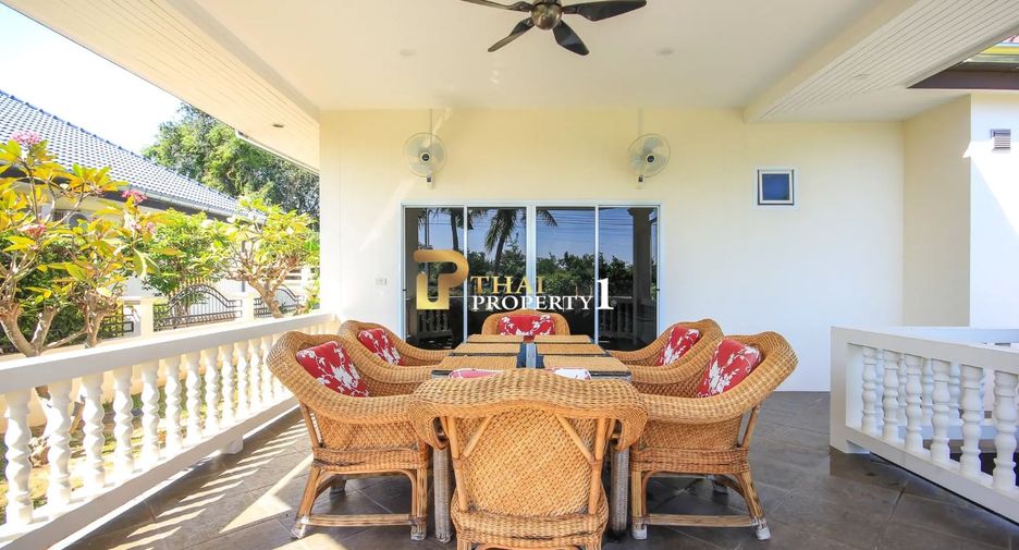For sale 4 bedrooms villa in Hua Hin, Prachuap Khiri Khan