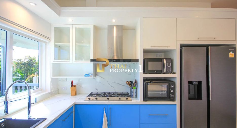 For sale 4 bedrooms villa in Hua Hin, Prachuap Khiri Khan