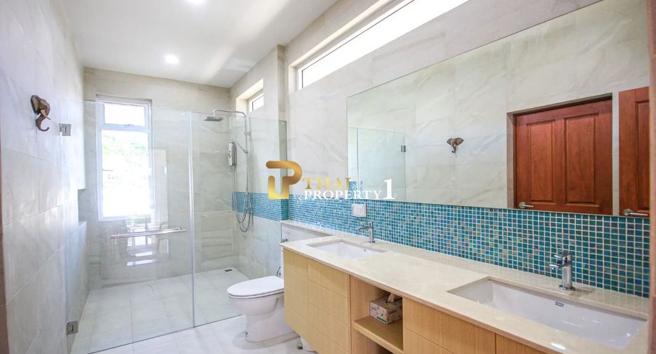 For sale 4 bedrooms villa in Hua Hin, Prachuap Khiri Khan