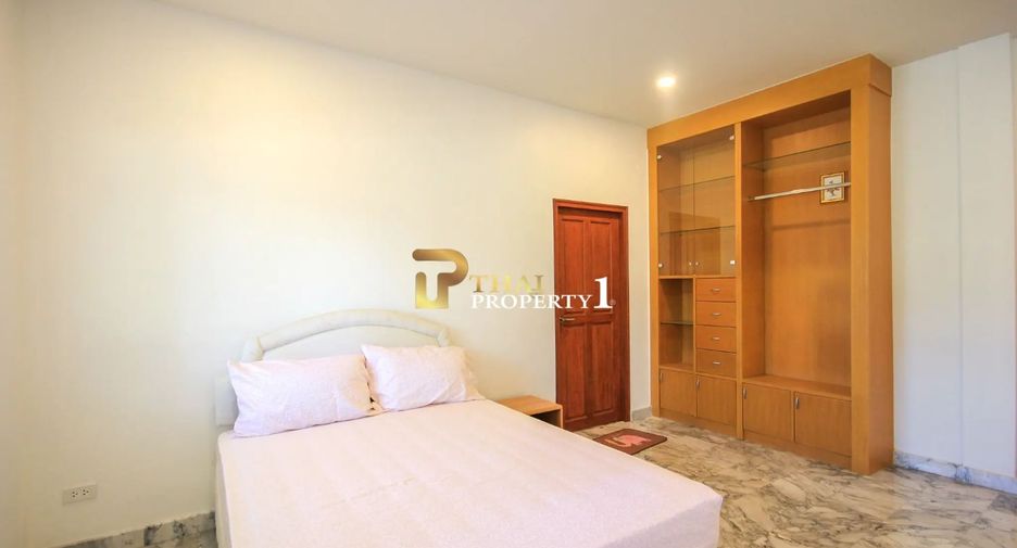 For sale 4 bedrooms villa in Hua Hin, Prachuap Khiri Khan
