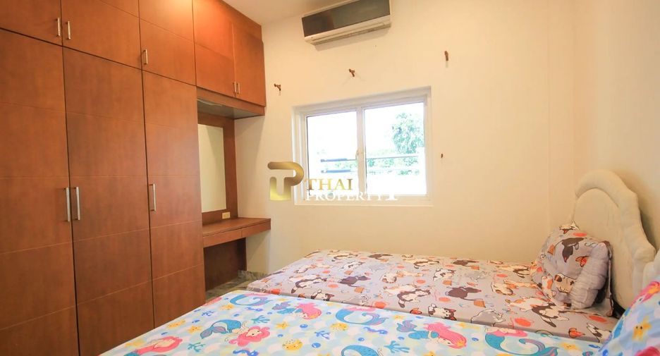 For sale 4 bedrooms villa in Hua Hin, Prachuap Khiri Khan