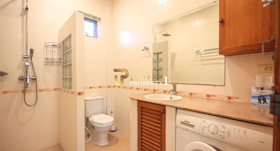 For sale 4 bedrooms villa in Hua Hin, Prachuap Khiri Khan