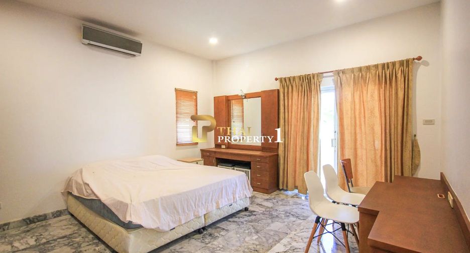 For sale 4 bedrooms villa in Hua Hin, Prachuap Khiri Khan