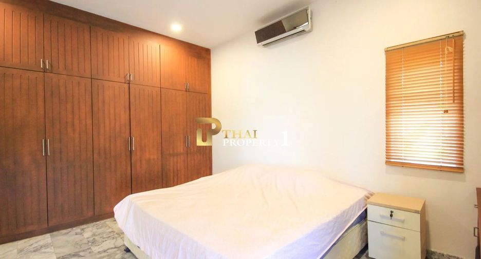 For sale 4 bedrooms villa in Hua Hin, Prachuap Khiri Khan