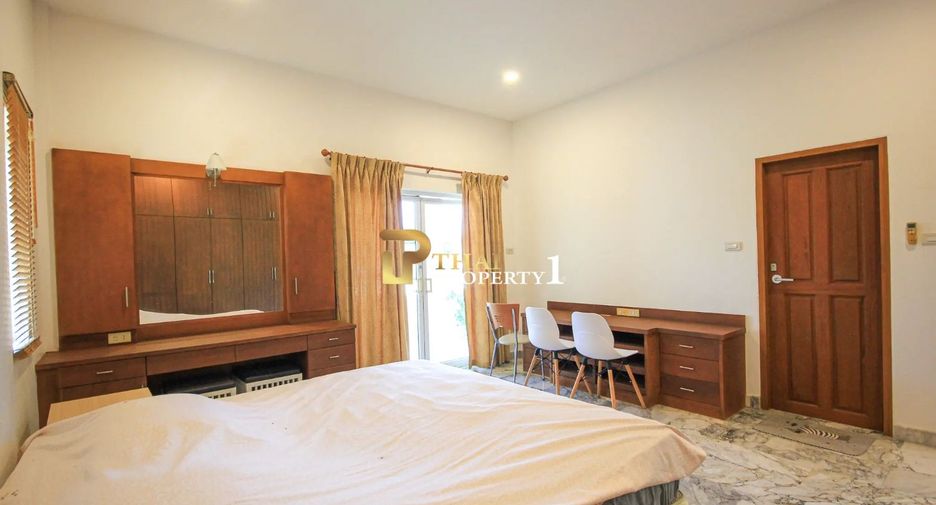 For sale 4 bedrooms villa in Hua Hin, Prachuap Khiri Khan