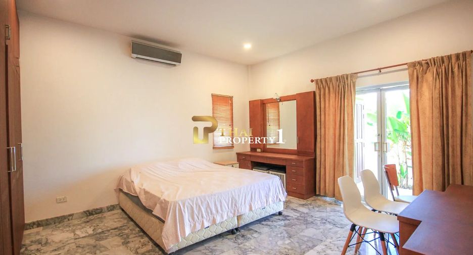 For sale 4 bedrooms villa in Hua Hin, Prachuap Khiri Khan