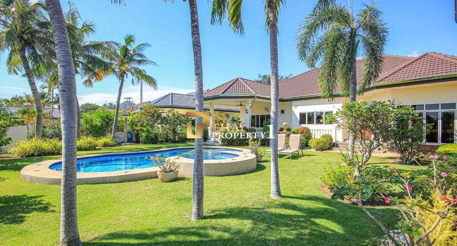 For sale 4 bedrooms villa in Hua Hin, Prachuap Khiri Khan