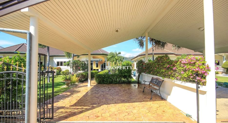 For sale 4 bedrooms villa in Hua Hin, Prachuap Khiri Khan