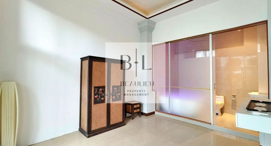 For sale 8 bedrooms townhouse in Bang Lamung, Chonburi