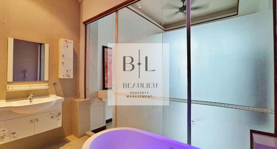 For sale 8 bedrooms townhouse in Bang Lamung, Chonburi