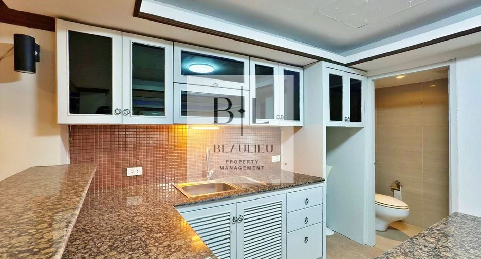 For sale 8 bedrooms townhouse in Bang Lamung, Chonburi