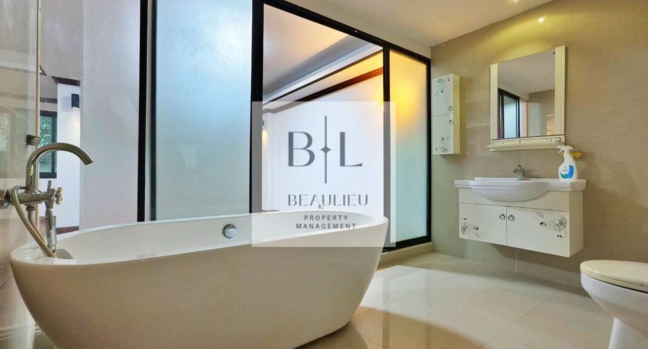 For sale 8 bedrooms townhouse in Bang Lamung, Chonburi