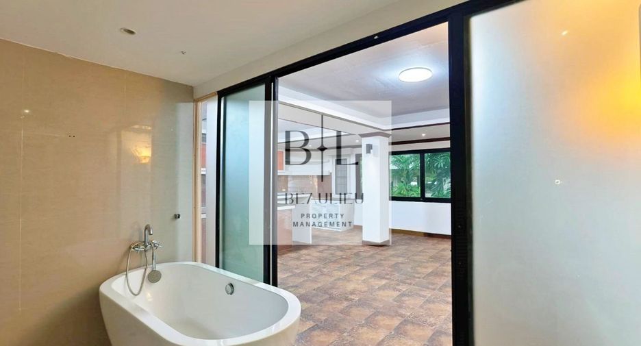 For sale 8 bedrooms townhouse in Bang Lamung, Chonburi