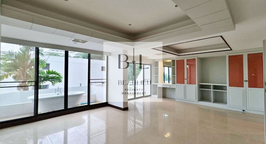 For sale 8 bedrooms townhouse in Bang Lamung, Chonburi