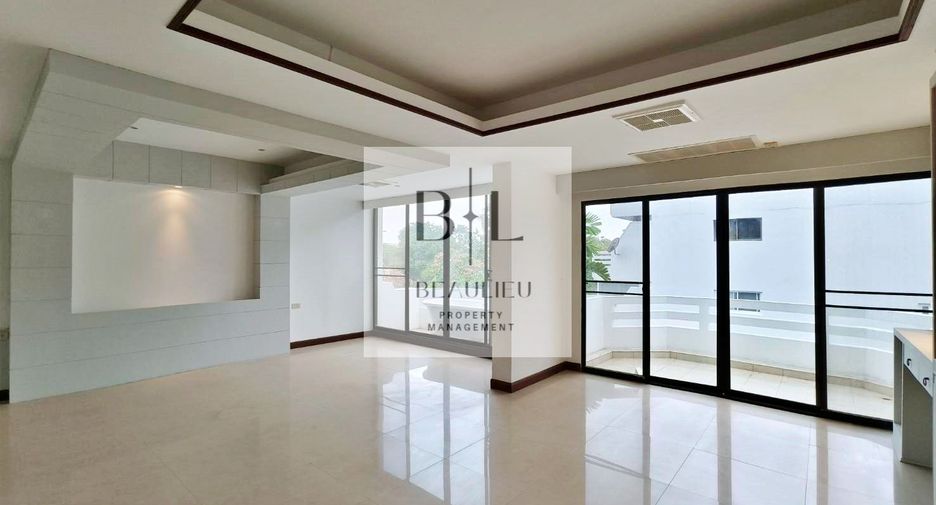 For sale 8 bedrooms townhouse in Bang Lamung, Chonburi