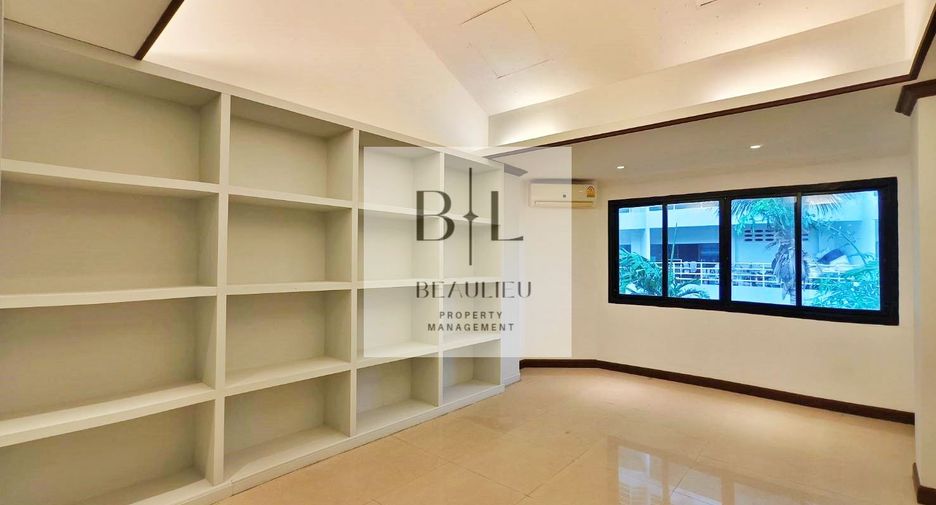 For sale 8 bedrooms townhouse in Bang Lamung, Chonburi