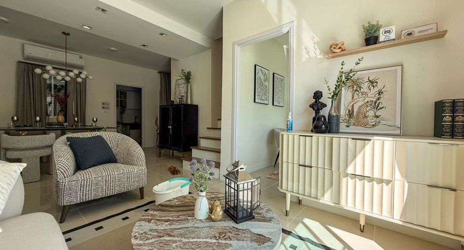 Casa adosada en venta de 3 habitaciones en Huay Yai, Pattaya