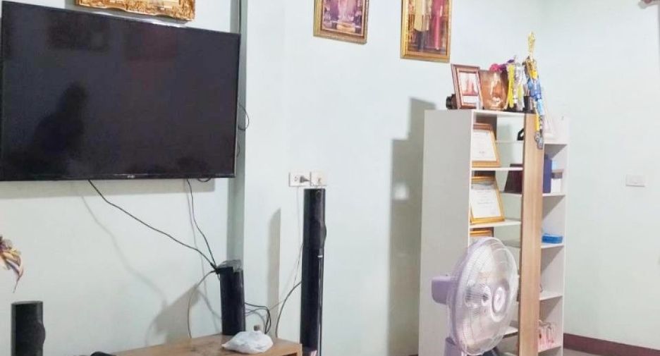 Reihenhaus zum Kauf mit 2 Zimmer in Wang Noi, Phra Nakhon Si Ayutthaya