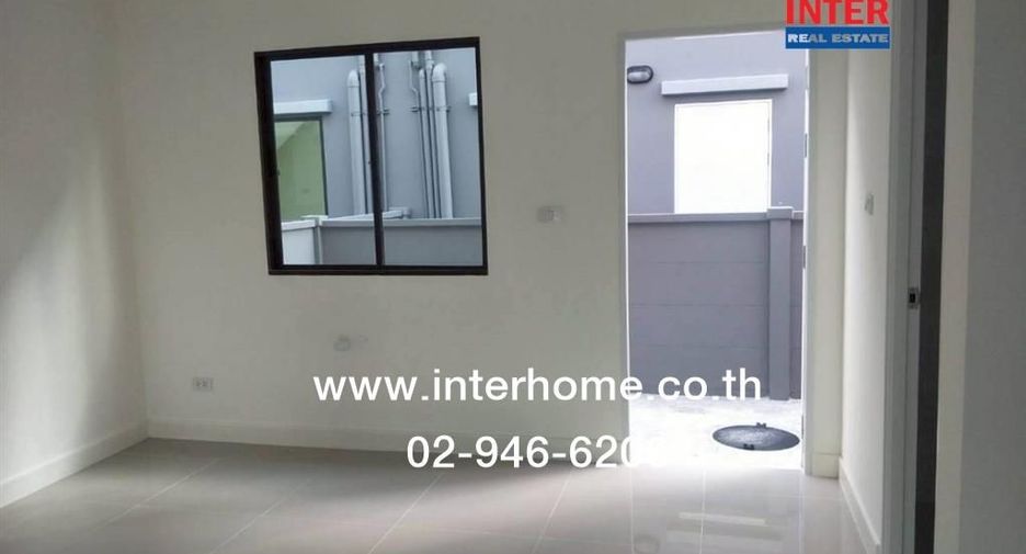 For sale 3 bedrooms townhouse in Mueang Nonthaburi, Nonthaburi