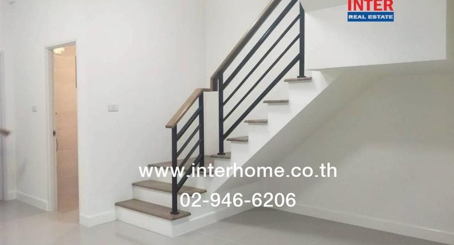 For sale 3 bedrooms townhouse in Mueang Nonthaburi, Nonthaburi