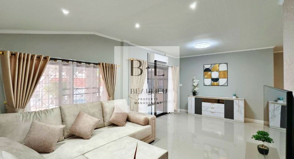 Casa en venta de 3 habitaciones en Bang Lamung, Chonburi