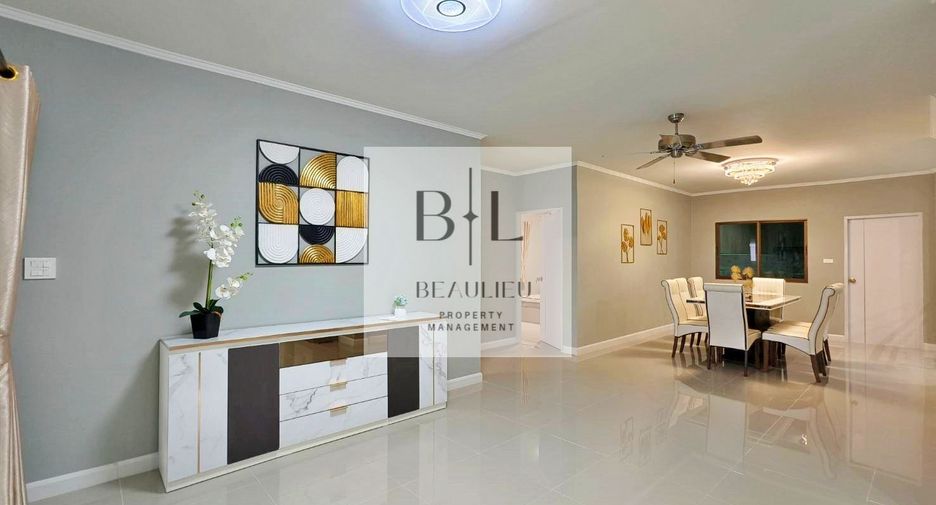 Casa en venta de 3 habitaciones en Bang Lamung, Chonburi