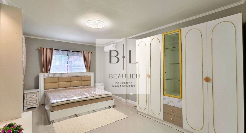 Casa en venta de 3 habitaciones en Bang Lamung, Chonburi