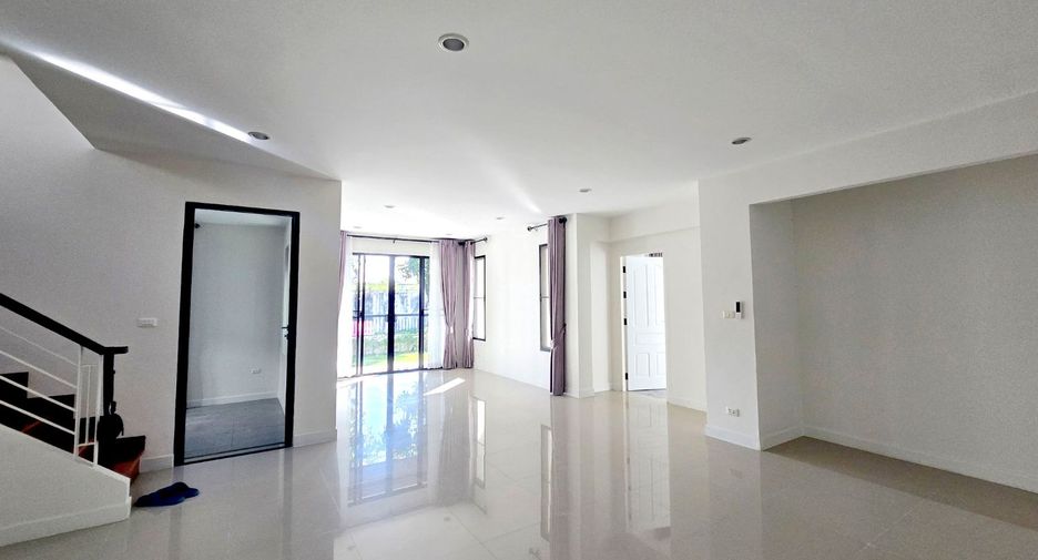 For sale 5 bedrooms house in Mueang Chiang Mai, Chiang Mai