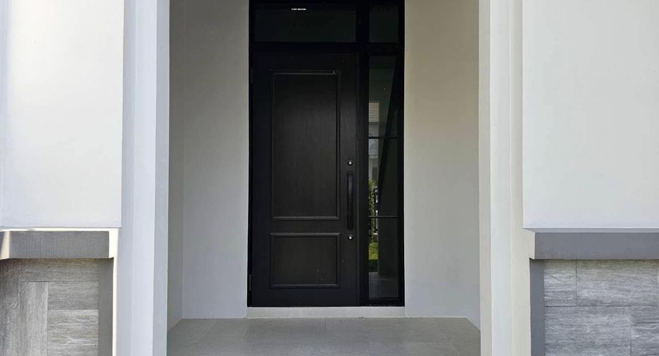 À louer 4 chambres maison à Taling Chan, Bangkok
